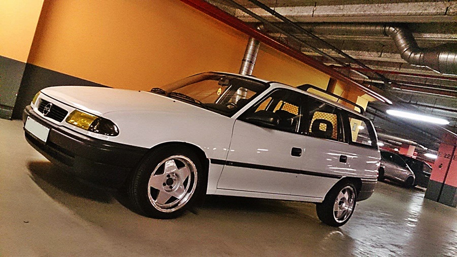 Opel Astra Caravan 