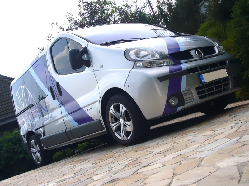 Renault Trafic  by OXIGIN